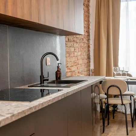 Amber Brzeska * 罗兹